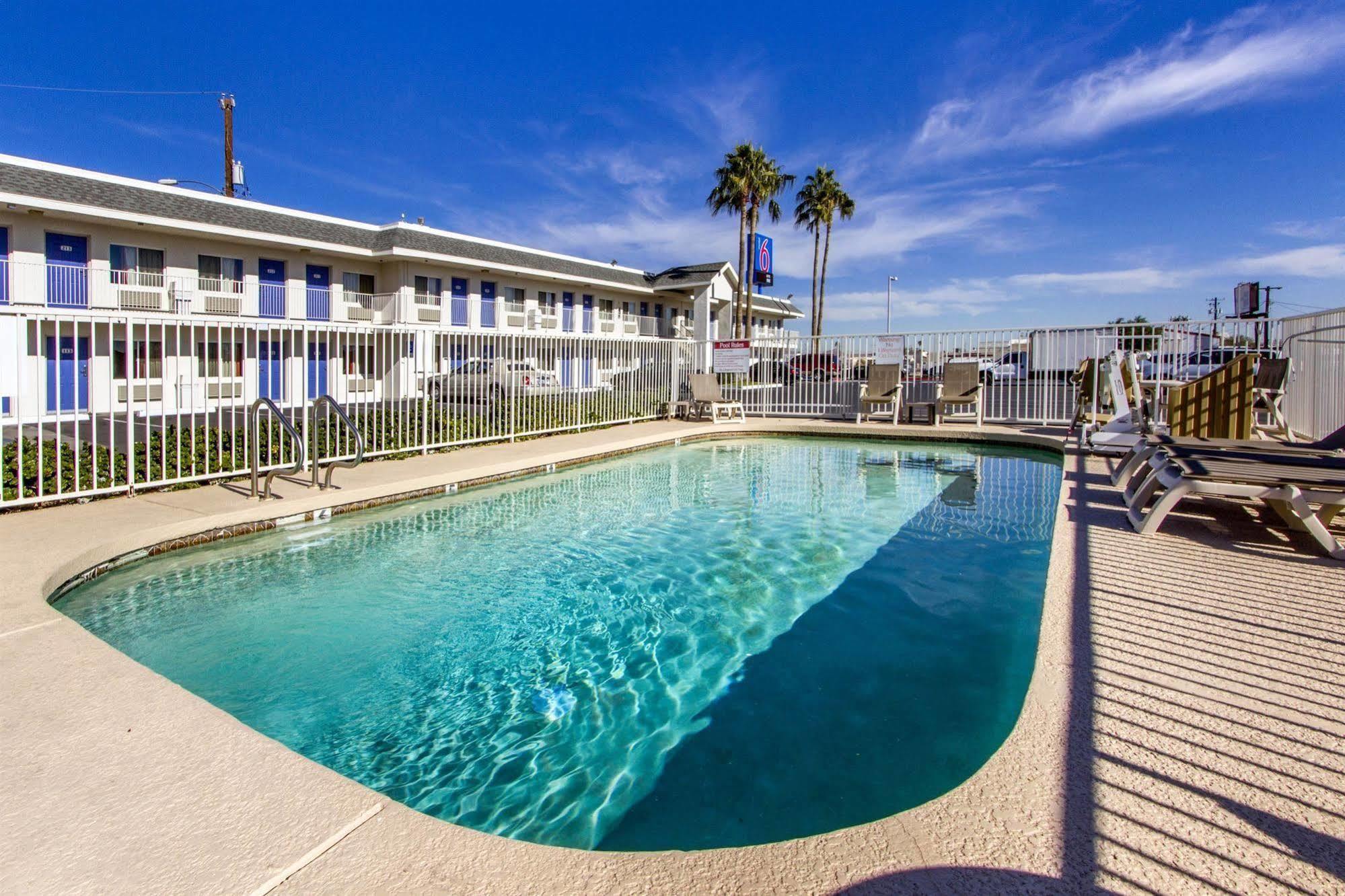 Motel 6-Phoenix, Az - Airport - 24Th Street Ngoại thất bức ảnh